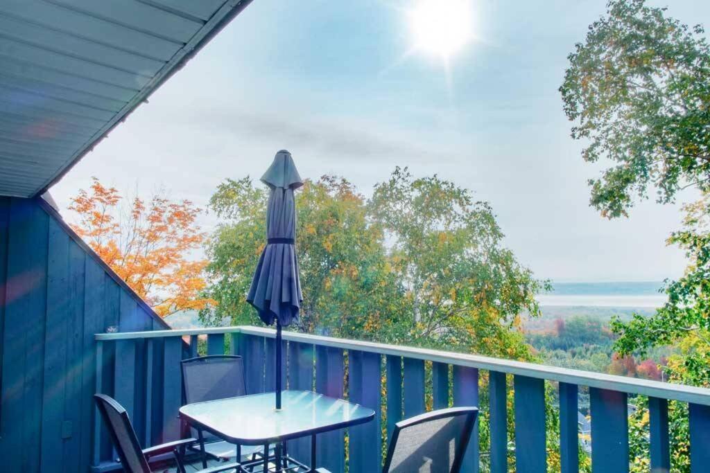 Chalet Mont Sainte-Anne بيوبره المظهر الخارجي الصورة